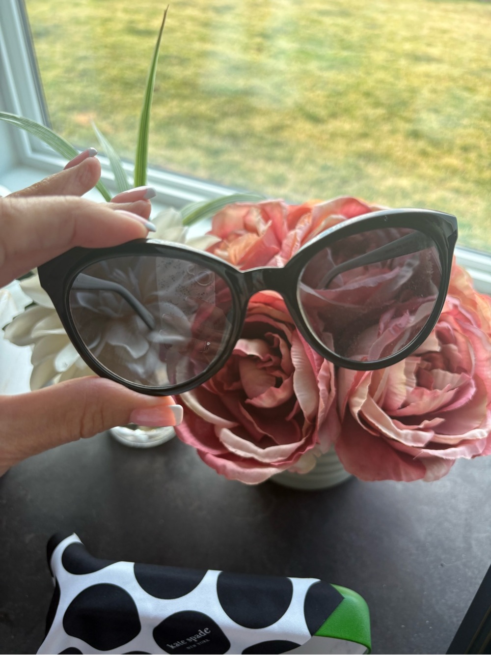 kate spade Black Cat-Eye Sunglasses with Gradient Lenses - Picture 2 of 5